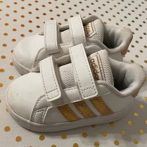Baby shoes
